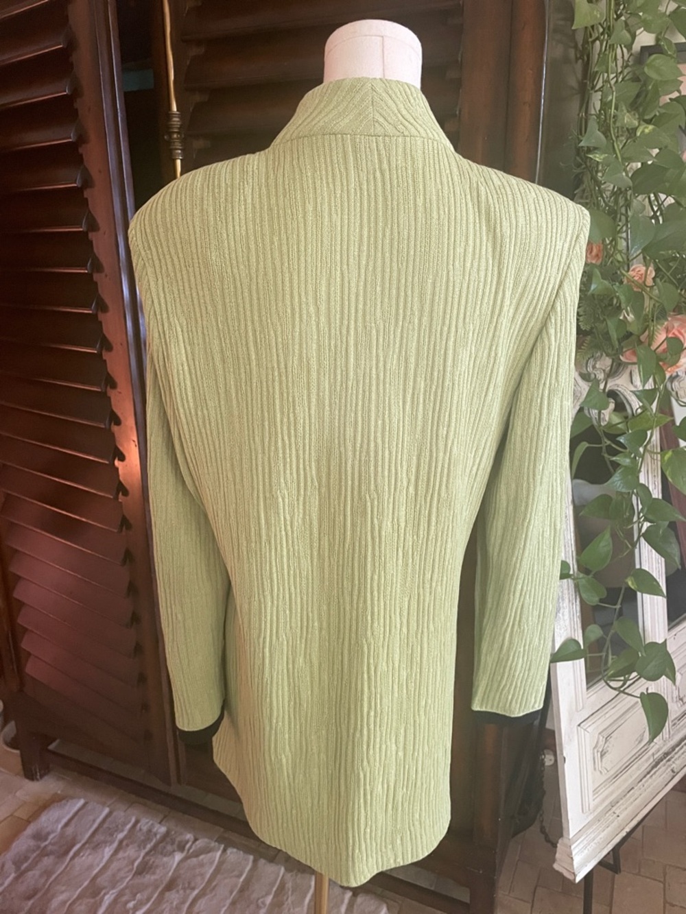 St John Ribbed Long Cardigan with Black Trim Gold Logo Buttons Size 10 - Picture 10 of 15